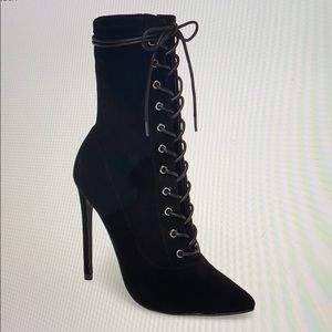 Steve Madden Satisfied Fashion Boot